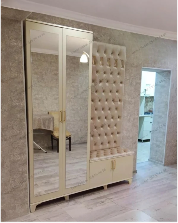 Dəhliz Dolabı