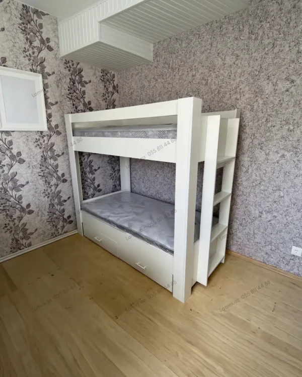 İki mərtəbəli Çarpayı